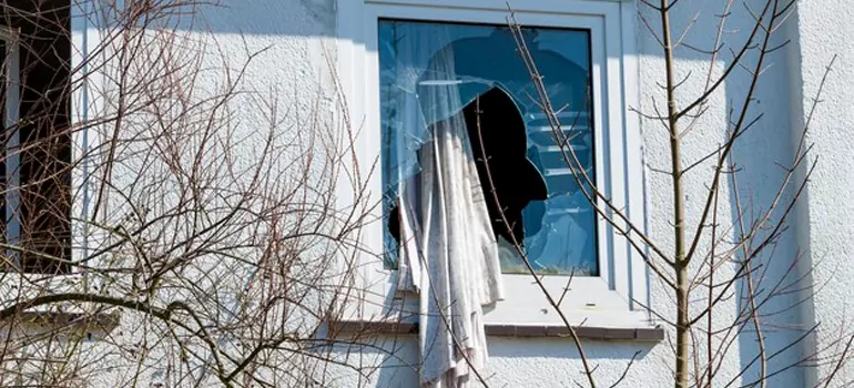 Storm Window Installation Contractors in Lehigh Acres, FL